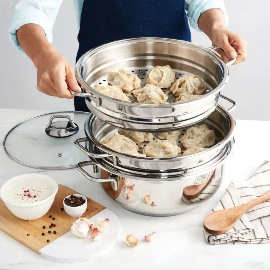 STAINLESS STEEL STEAMER LOOKS LIKE THAT, BEST IS FOR POTATOES OR PEROGIES , BROCCOLI, CAULIFLOWERS,...